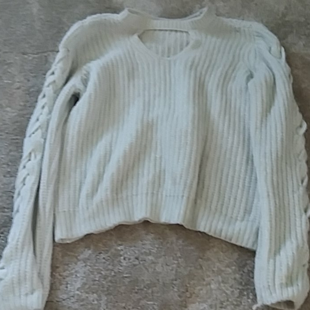White knitted sweater